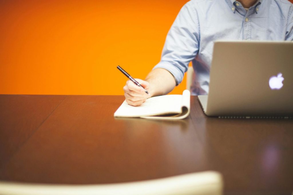 Séance de coaching du dirigeant avec Combe Consulting – accompagnement sur mesure pour leadership et management